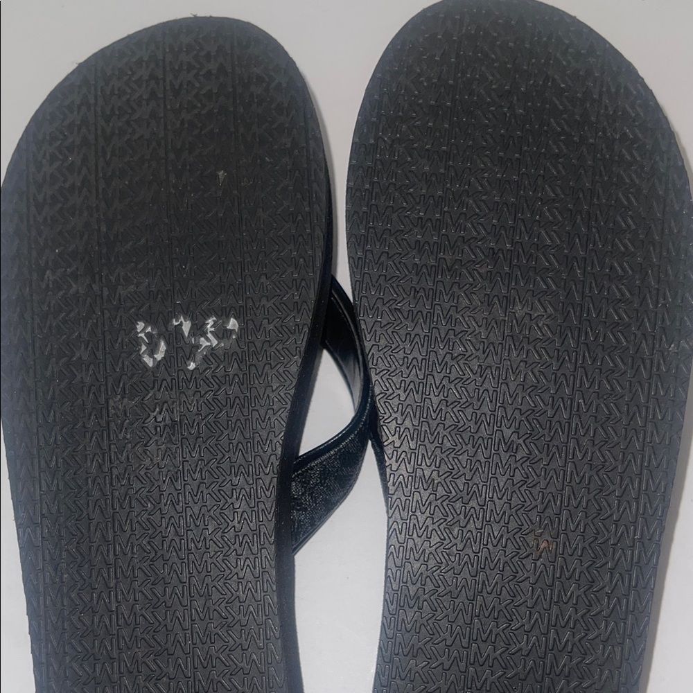 MICHAEL Michael Kors Black Sandals - Picture 11 of 12